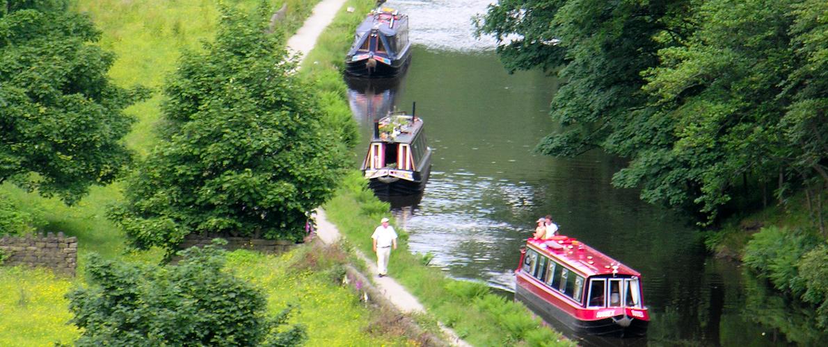 Leeds & Liverpool Canal -traditional narrowboats