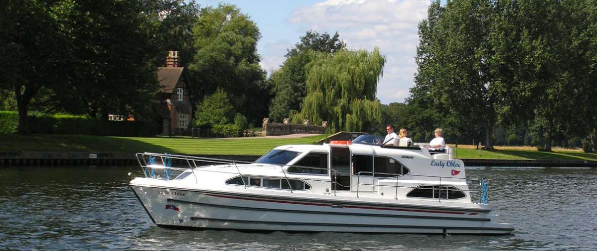 River Thames Boat Hire And Boating Holidays Oxford Windsor And Henley