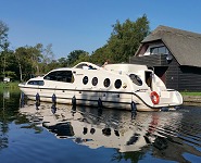 Luxury Broads cruiser