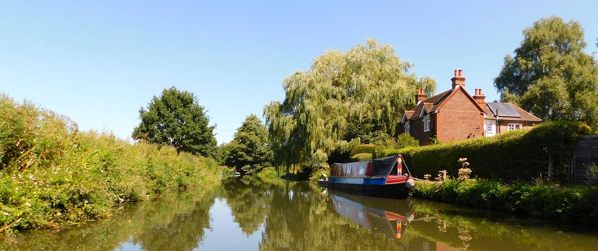 Boating holidays on the English canals