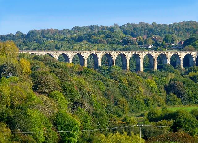 Discounted boating holidays in Wales