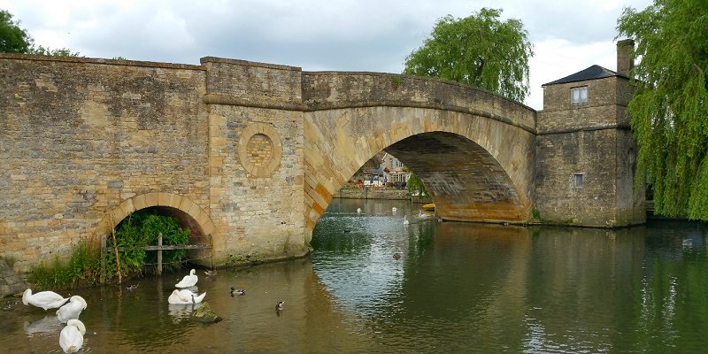 Halfpenny Bridge, Lechlade