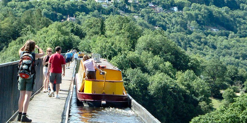 Pontcysyllte Aqueduct, Llangollen Canal