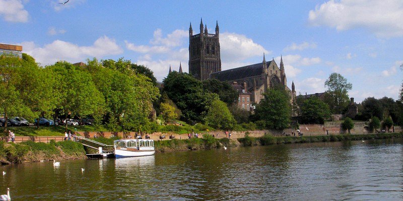 Worcester Cathedral by the river